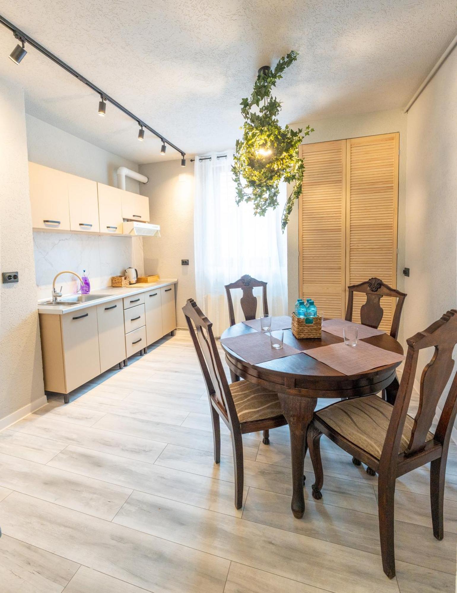 Barrique Apartament Брашов Екстер'єр фото